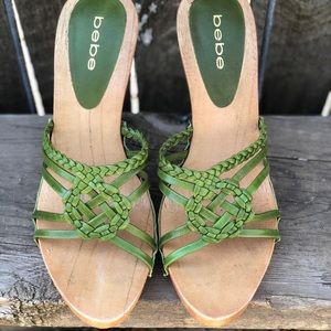 ✨NEW✨BEBE* slide in Heels